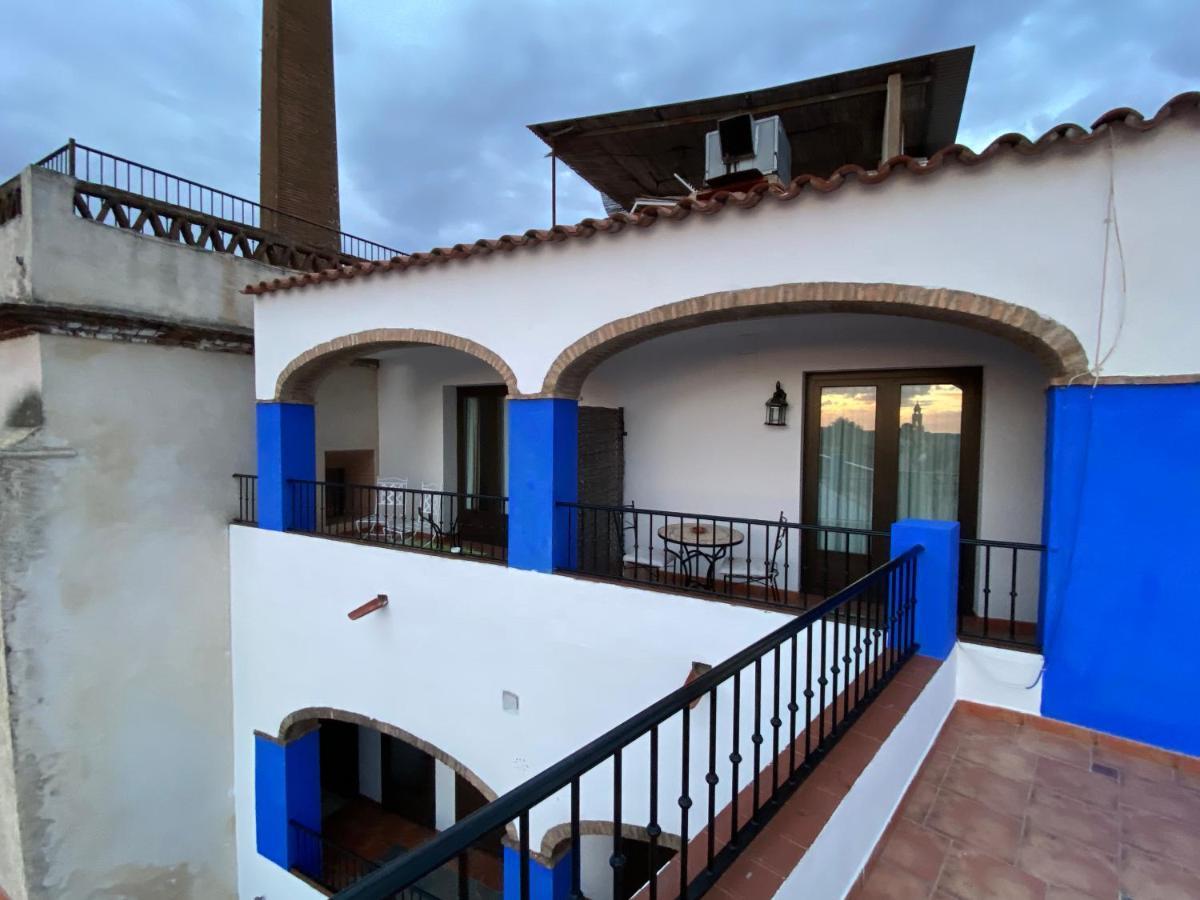 Hotel Rural La Posada De Las Cigueenas Jerez De Los Caballeros Extérieur photo