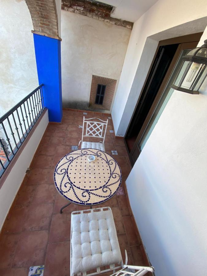 Hotel Rural La Posada De Las Cigueenas Jerez De Los Caballeros Extérieur photo