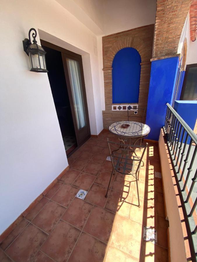 Hotel Rural La Posada De Las Cigueenas Jerez De Los Caballeros Extérieur photo