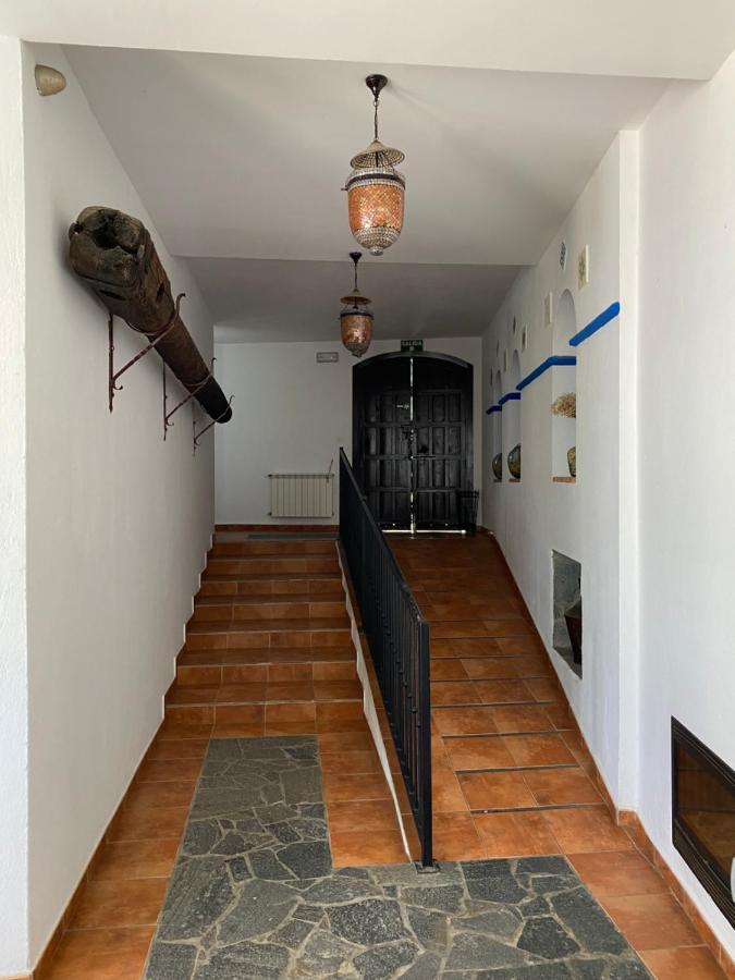 Hotel Rural La Posada De Las Cigueenas Jerez De Los Caballeros Extérieur photo