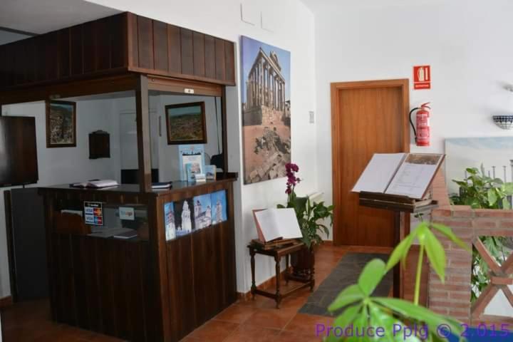 Hotel Rural La Posada De Las Cigueenas Jerez De Los Caballeros Extérieur photo