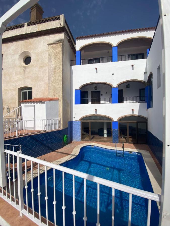 Hotel Rural La Posada De Las Cigueenas Jerez De Los Caballeros Extérieur photo