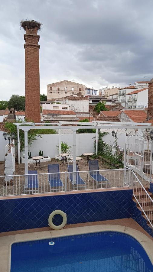 Hotel Rural La Posada De Las Cigueenas Jerez De Los Caballeros Extérieur photo