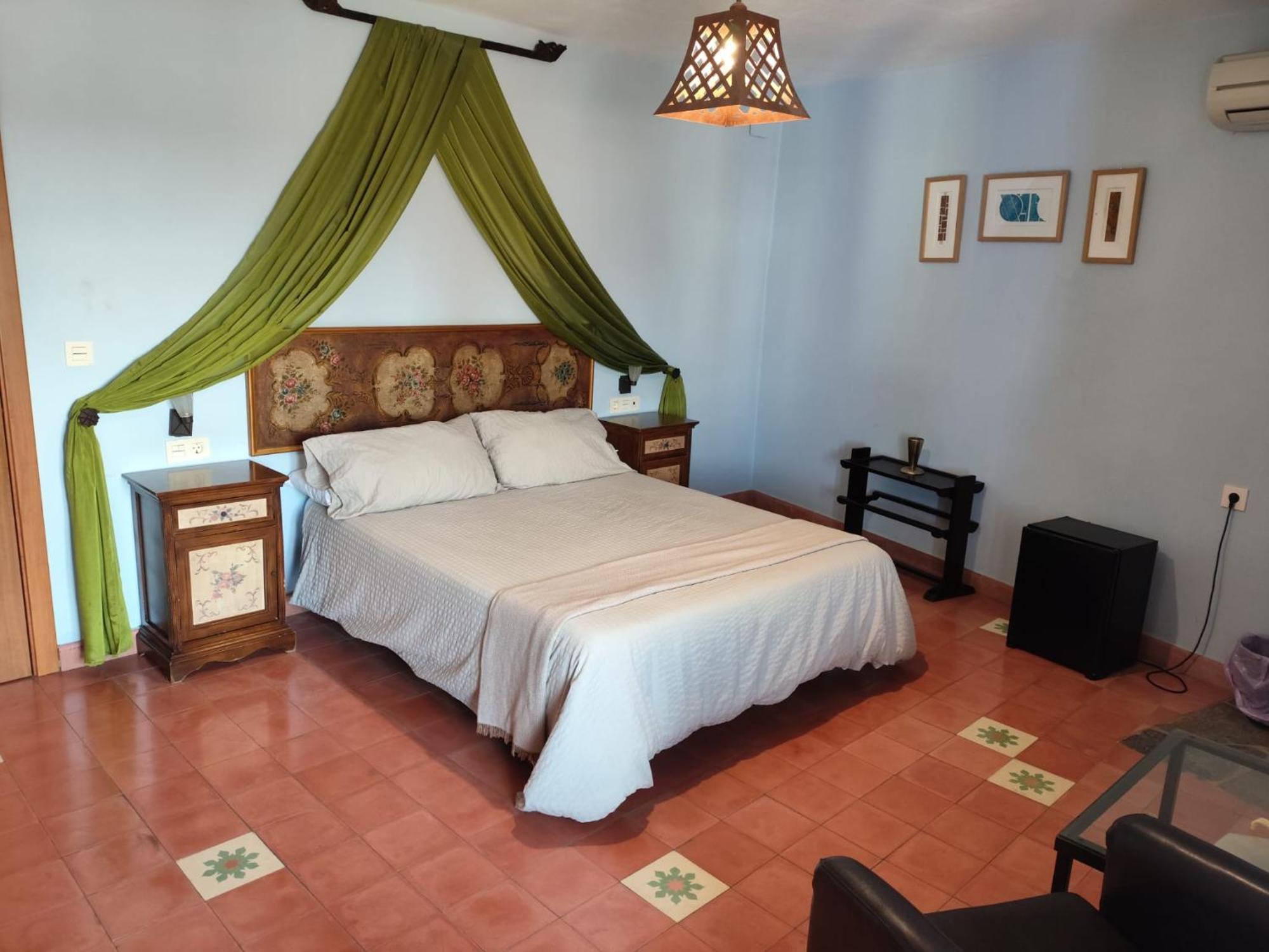 Hotel Rural La Posada De Las Cigueenas Jerez De Los Caballeros Extérieur photo
